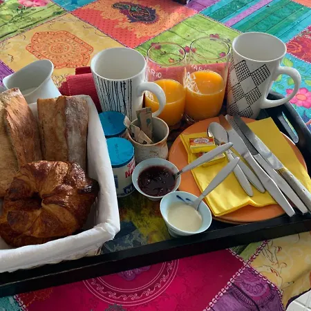 Bed & Breakfast D'hotes Les Lavandins
